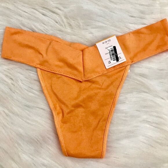 Ladies seamless thong underwear - Picture 2 of 4